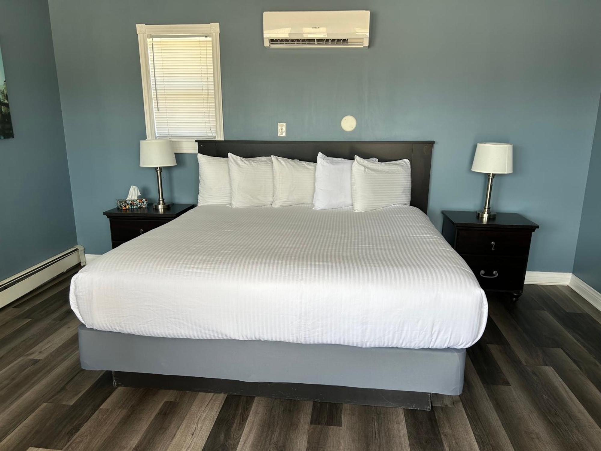 Middleton Motel & Suites Екстер'єр фото