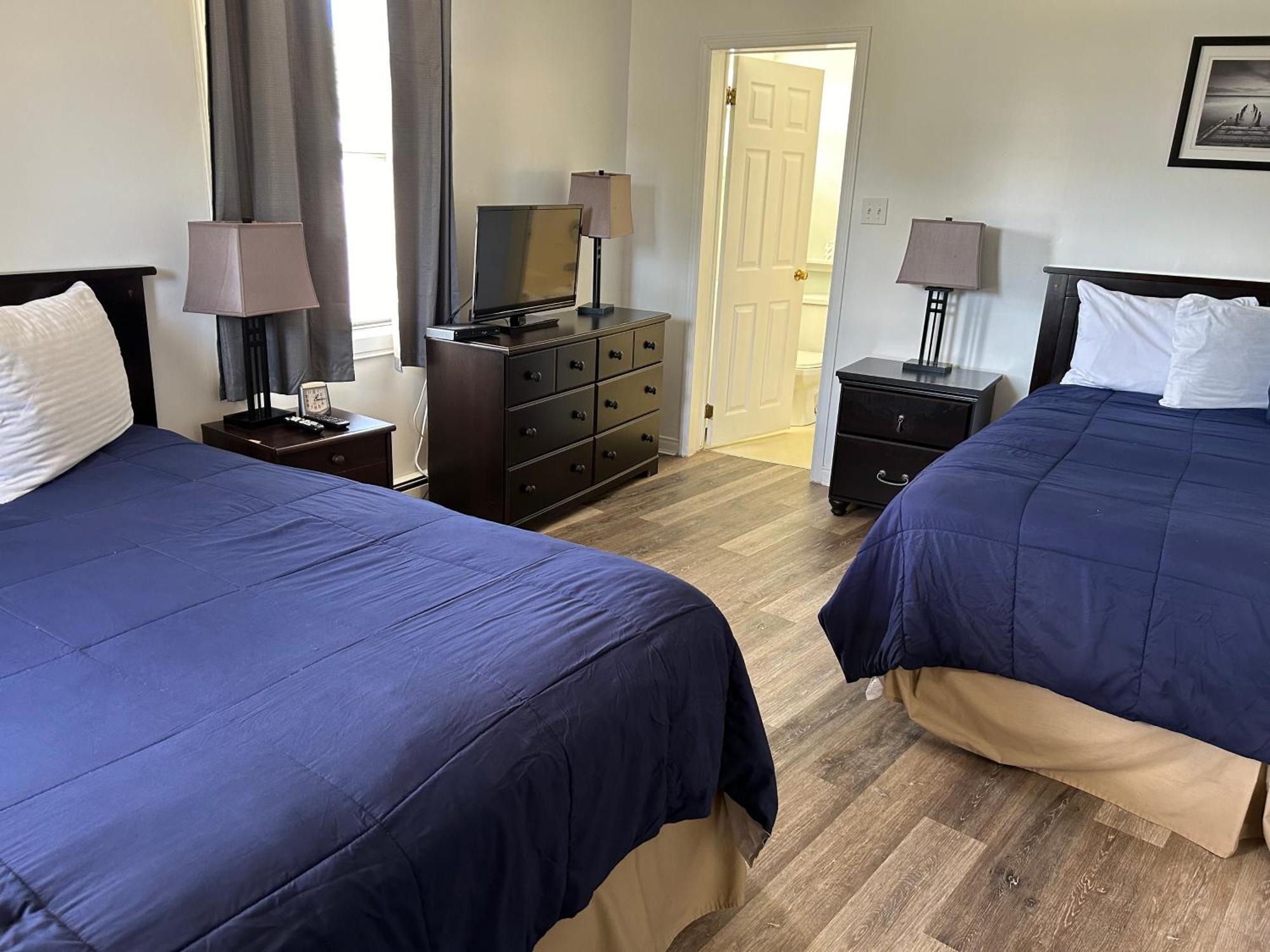 Middleton Motel & Suites Екстер'єр фото